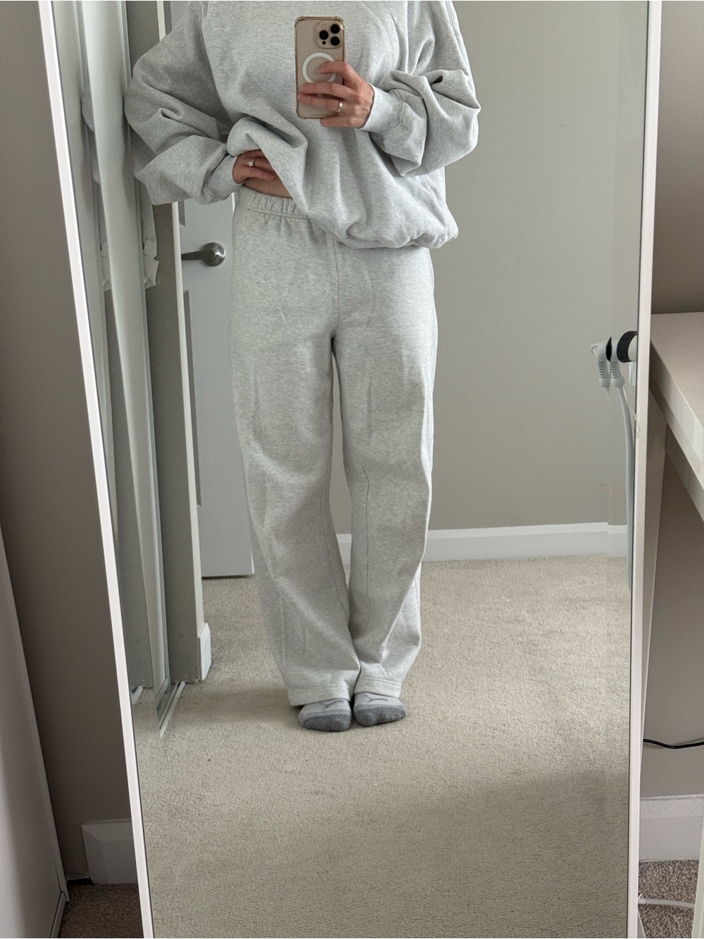 Aritzia Heather light grey wide leg sweatpants